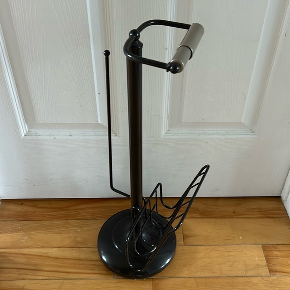 Free standing toilet roll holder - Picture 4 of 4